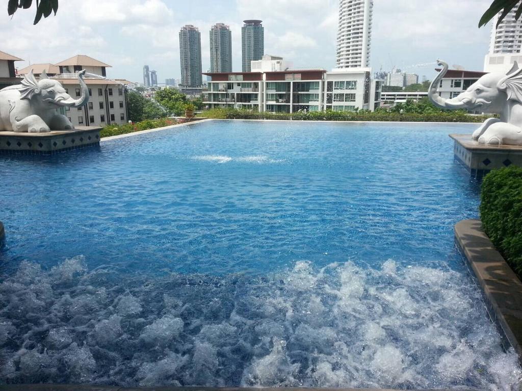 Baan Sathorn Riverfront Bangkok Room photo