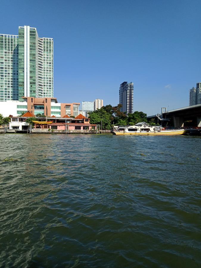 Baan Sathorn Riverfront Bangkok Exterior photo