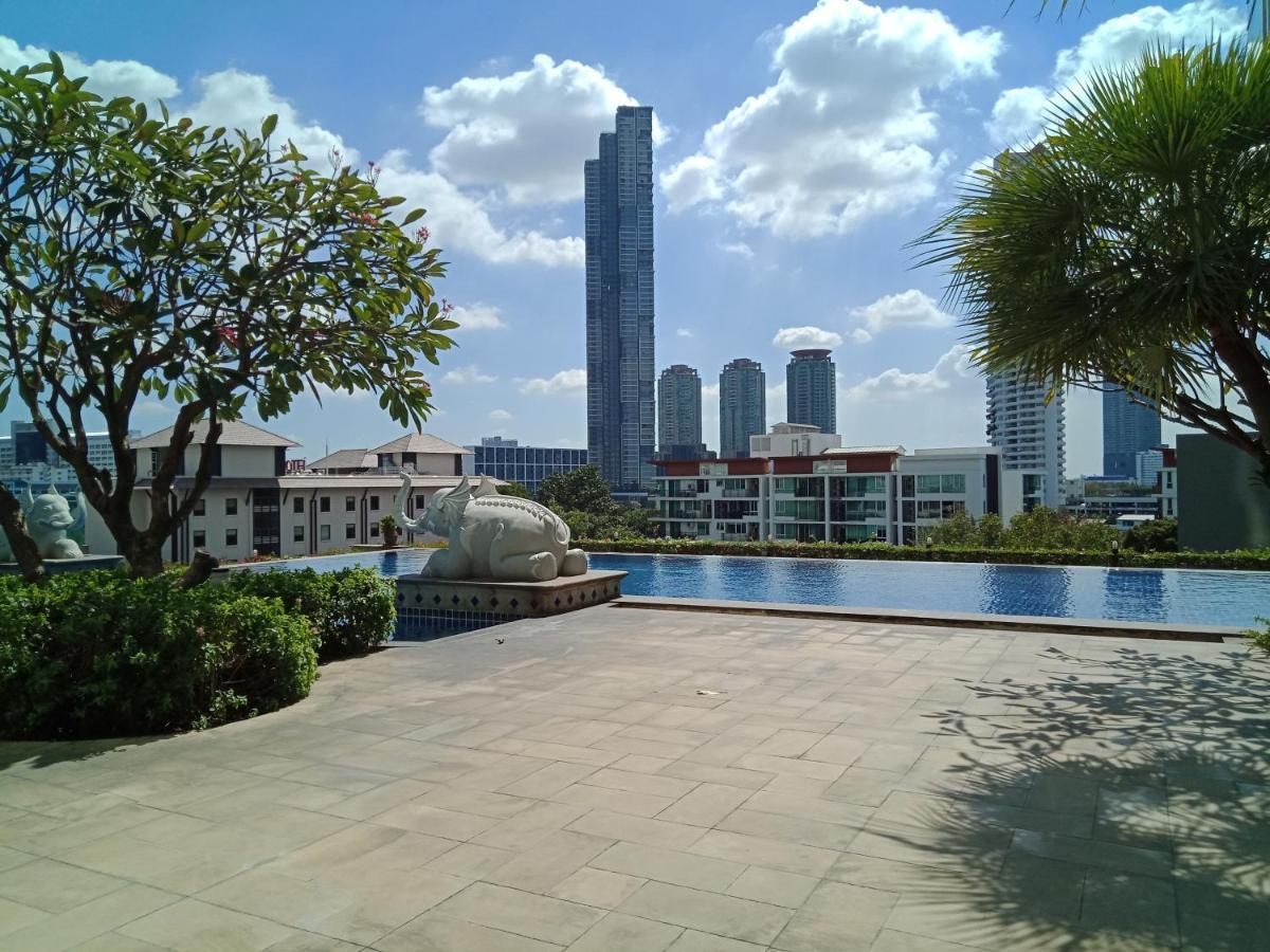 Baan Sathorn Riverfront Bangkok Exterior photo