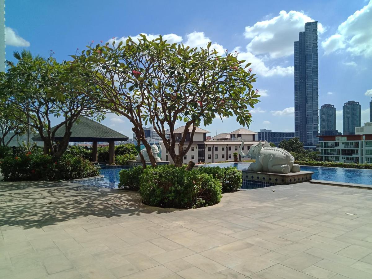 Baan Sathorn Riverfront Bangkok Exterior photo