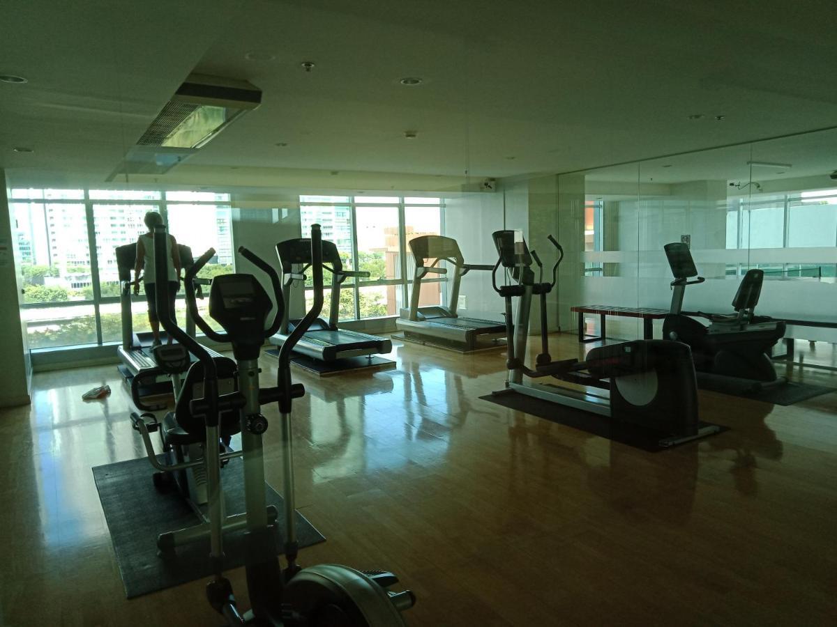 Baan Sathorn Riverfront Bangkok Exterior photo